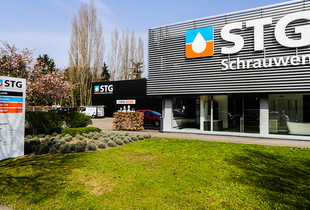 STG Brasschaat toonzaal badkamers