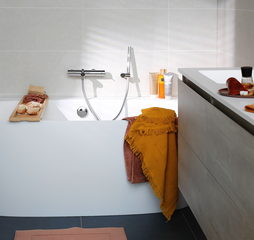 Natural boho salle de bain aux tons ocres